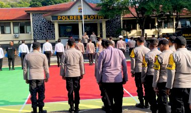 Pimpin-Apel-Jam-Pimpinan,-Kapolres-Flotim-Tekankan-Disiplin,-Kesehatan,-Kebersihan-dan-Tanggung-Jawab