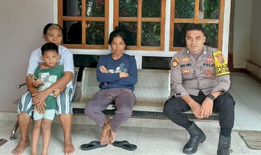 Bhabinkamtibmas-Polsek-Adonara-Ajak-Warga-Kolimasang-Waspadai-Hoaks-dan-Jaga-Kamtibmas