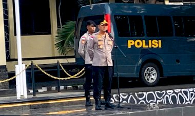 Kapolres-Flotim-Ingatkan-Disiplin-dan-Soliditas-Personel-Jelang-Akhir-Tahun