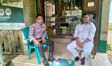 Perkuat-Sinergi-Desa,-Bhabinkamtibmas-Aipda-Agustinus-Sambangi-Kades-Kewaelaga-Lamawato