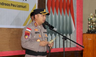 Sertijab-Kapolsek-Adonara-Timur,-AKBP-Adhitya-Octorio-Putra-Tegaskan-Integritas-dan-Profesionalisme