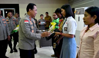 Kapolda-NTT-Pimpin-Apel-Siaga-Kamtibmas,-Tegaskan-Sinergi-“NTT-untuk-Indonesia”