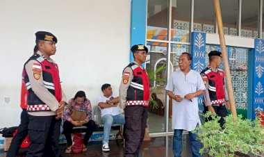 Patroli-Humanis-Sat-Samapta-Polres-Flotim-Beri-Rasa-Aman-Warga-Larantuka