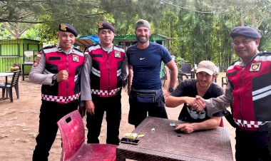 Di-Tengah-Aktivitas-Kota,-Patroli-Presisi-Samapta-Hadir-Menjaga-Rasa-Aman-Masyarakat