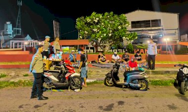 Hadir-di-Tengah-Masyarakat,-Patroli-Harkamtibmas-Ciptakan-Malam-yang-Aman