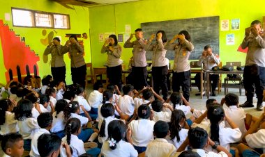 Trauma-Healing,-Terapi-USEFT,-dan-Bantuan-Kapolda-NTT-Hadirkan-Senyum-Anak-Anak-Terdampak-di-Adonara-Timur