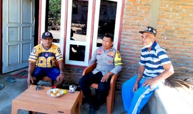 Bhabinkamtibmas-Painapang-Aiptu-Agustinus-Towa-Ajak-Warga-Cegah-Karhutla