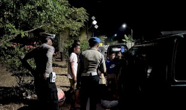 Patroli-Dialogis-Malam-Polres-Flotim,-Jaga-Larantuka-Tetap-Aman-dan-Kondusif