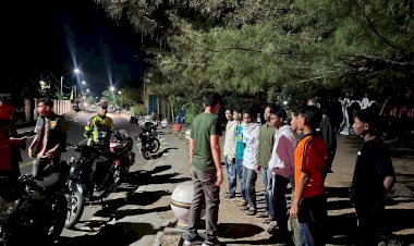 Lewat-Patroli-Dialogis,-Polres-Flores-Timur-Ajak-Pemuda-Jaga-Ketertiban