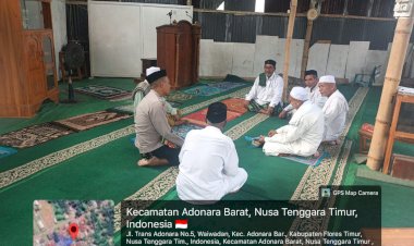 Giat-Subuh-Keliling,-Bhabinkamtibmas-Sampaikan-Pesan-Kamtibmas-di-Masjid-Nurul-Amama