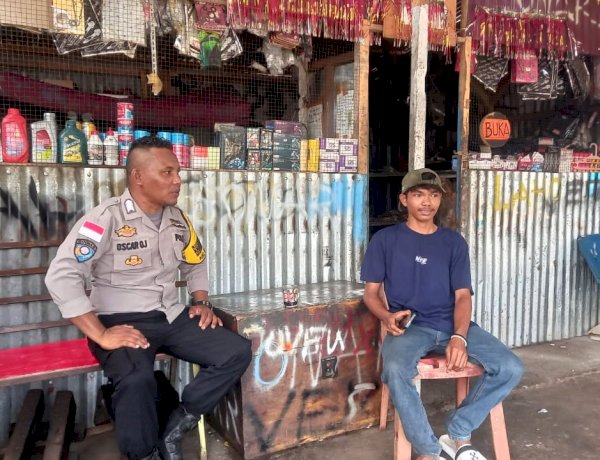 Lewat Kegiatan Sambang, Bhabinkamtibmas Desa Wulublolong Ajak Warga Jaga Kamtibmas