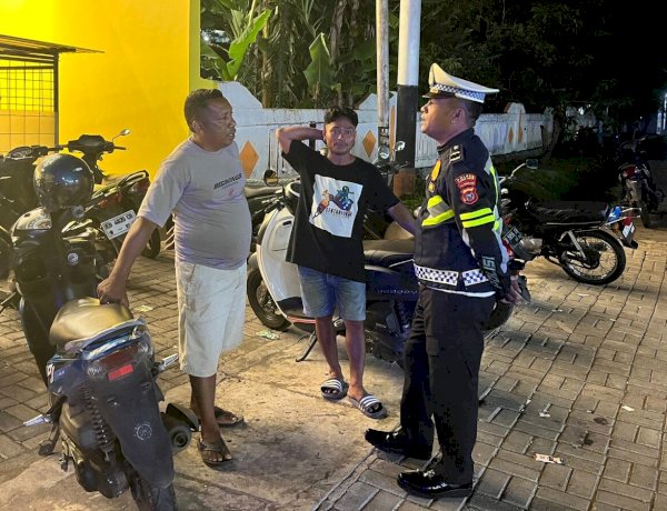 Patroli Lampu Biru, Upaya Sat Lantas Polres Flotim Tekan Pelanggaran Lalu Lintas