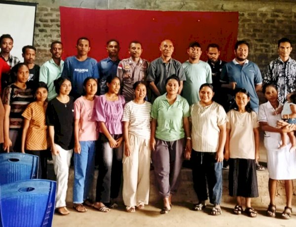 Bhabinkamtibmas Polsek Adonara Barat Beri Edukasi KDRT kepada Calon Pasutri