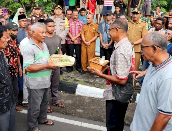 Sumpah Adat di Batas Kelurahan Akhiri Konflik Warga di Larantuka
