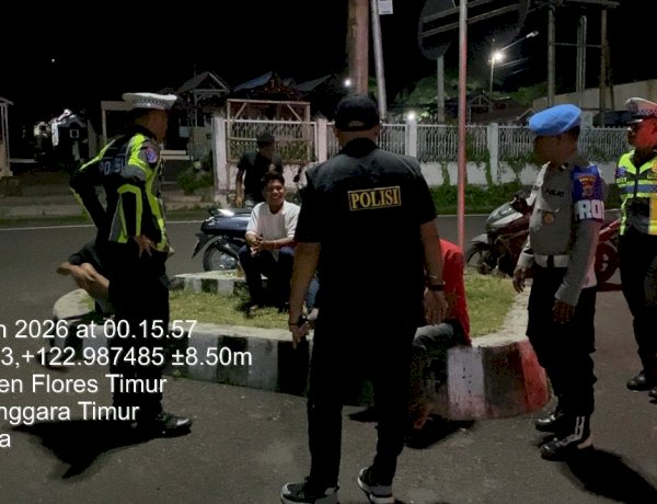 Patroli Malam UKL I Polres Flotim, Sasar Titik Rawan Hingga Weri dan Sandominggo