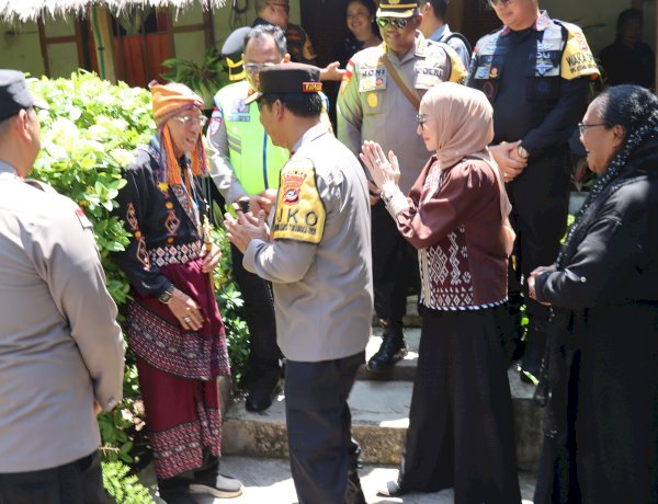 Polda NTT Penuh Kasih: Menapaki 