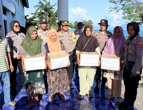 Polres Flotim Salurkan Bantuan Kapolda NTT untuk Korban Gempa Adonara Timur