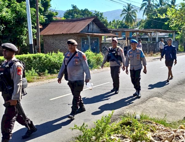 Situasi Tetap Kondusif, Personel Gabungan Brimob, Polsek dan Polres Flotim Intensifkan Patroli