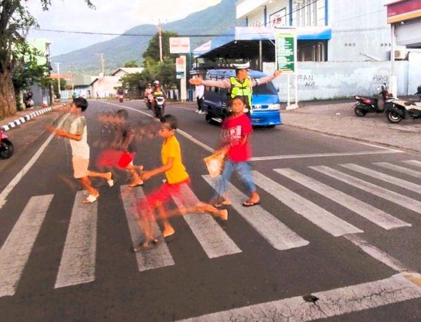 Pelajar dan Pejalan Kaki Jadi Prioritas Pengamanan Satlantas Polres Flores Timur