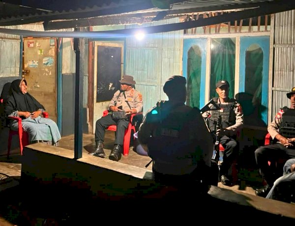 Patroli Jalan Kaki dan Dialog Humanis Malam Hari, Perkuat Pesan Perdamaian di Adonara Timur