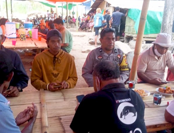 Bhabinkamtibmas Polsek Wulanggitang Aktif Sambangi Petani, Ingatkan Bahaya Karhutla dan Aktivitas Gunung Api