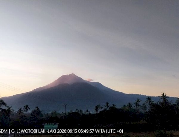 Pantauan Pagi Lewotobi Laki-laki, Polres Flotim Ingatkan Warga Tetap Tenang