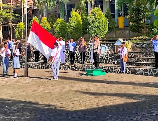 Dari Sekolah untuk Masa Depan, Polres Flotim Ajak Pelajar Jauhi Bullying dan Narkoba