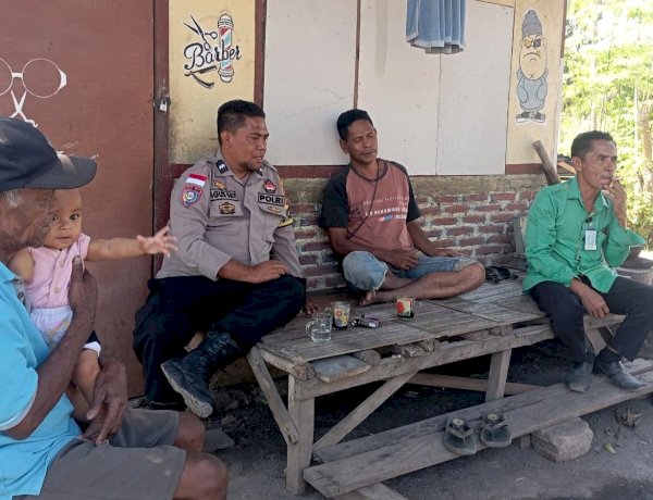 Bhabinkamtibmas Sambangi Warga Boru, Kewaspadaan Jadi Bekal Hadapi Musim Kemarau