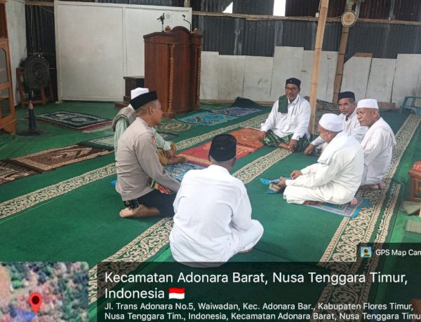 Giat Subuh Keliling, Bhabinkamtibmas Sampaikan Pesan Kamtibmas di Masjid Nurul Amama