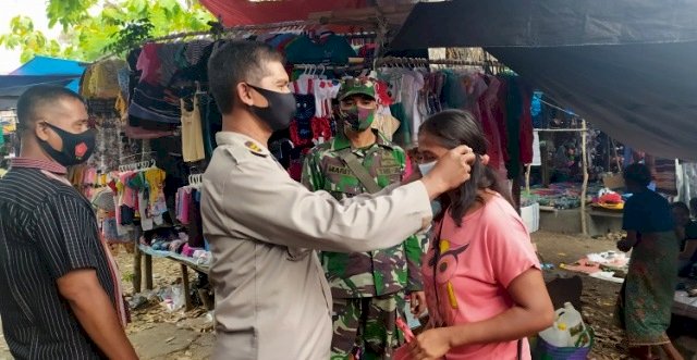 Aman Nusa II, Satgas Lakukan Patroli Dialogis Seputaran Kota Larantuka