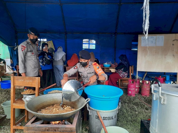 Polri Gelar Operasi Kemanusiaan Aman Nusa II Tanggulangi Erupsi Gunung Semeru