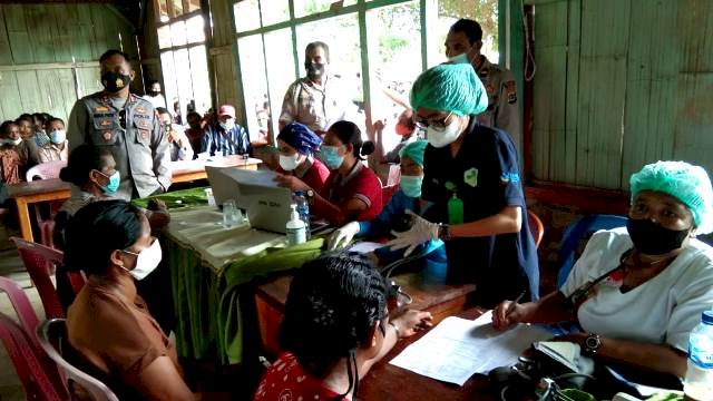 Jangkau Warga Kecamatan Wotan Ulumado, Polres Flotim Dirikan Gerai Vaksin Polri Presisi