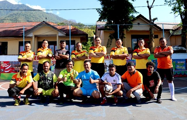 Kapolres Vs Wartawan, Jalin Kemitraan Dengan Main Futsal Bareng