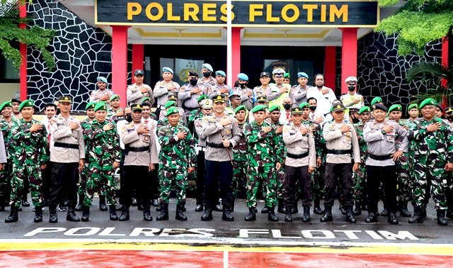 Jaga Soliditas TNI-POLRI, Kapolres Flotim Pimpin Apel Gabungan