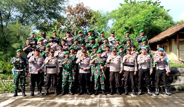 Perkuat Sinergitas TNI-POLRI, Polres Flotim Ikuti Apel Gabungan