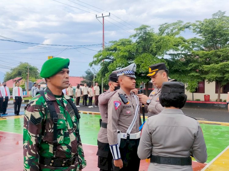 Sematkan pita operasi, Kapolres pimpin apel gelar pasukan Ops keselamatan Turangga 2023