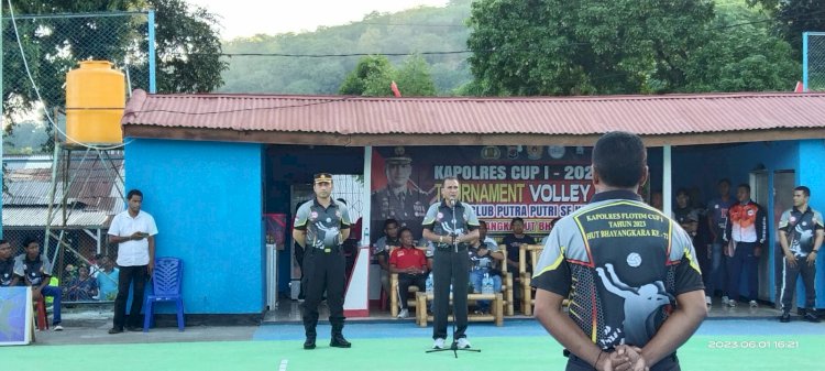 Dalam rangka HUT Bhayangkara ke 77 tahun 2023, Kapolres Resmi buka Turnamen Bola Volly Kapolres Cup I Se-Kabupaten Flotim.