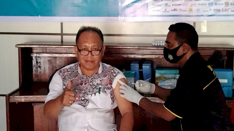 Vaksinasi Covid 19 Dalam Rangka Hari Bhayangkara ke 77 Tahun 2023 di Polres Flotim