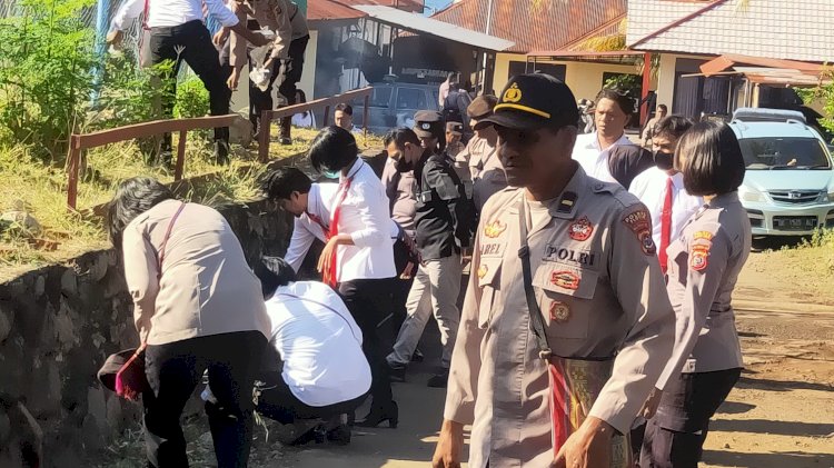 Pimpin Apel Pagi, Kapolres Flotim Tekankan Anggota Berantas Oknum TPPO dan Mendukung Program UMKM