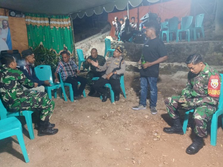 Patroli Dialogis, TNI – Polri di Hajatan Masyarakat Sampaikan Himbauan Kamtibmas