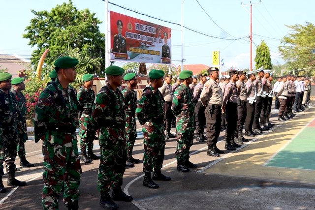 Sematkan Pita Operasi, Kapolres Flotim “ Sejauh Mana Kesiapan Personel Dan Sarana Pendukung Dalam Mengamankan Pemilu 2024 ”