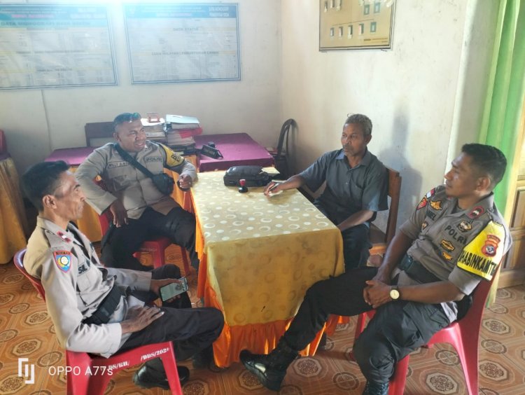Dalam Rangka Mendukung Tugas Kepolisian Para Bhabin Mengajak Kepala Desa Bekerja Sama Dengan Bhabinkamtibmas Untuk Menjaga Situasi Desa