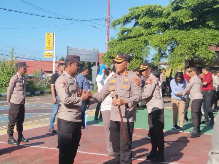 Point' Arahan Kapolres Flotim Kepada Anggota  Saat Apel Rutin Mingguan.