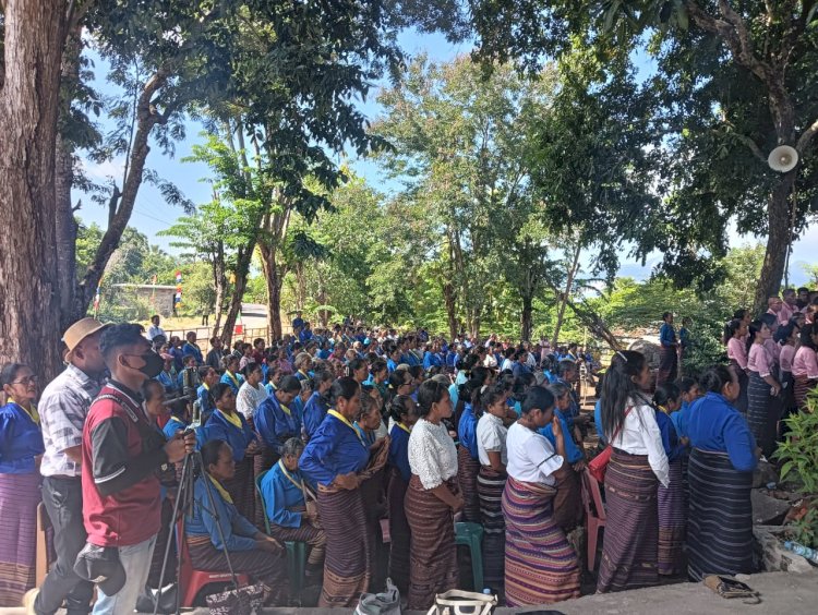 Bhabinkamtibmas Polsek Adonara Barat  Amankan Giat Keagamaan, Ziarah Santa Ana Sedekenat Adonara di Stasi Botung - Wotan Ulumado.