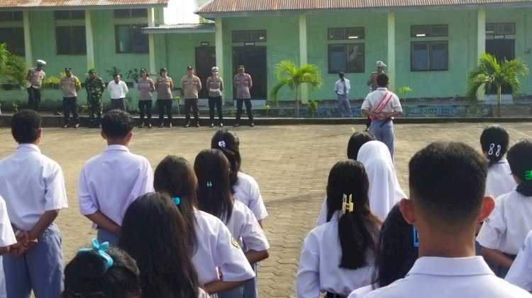 Kasat Lantas Polres Flotim Sosialisasi Ke Sekolah, Pelajar Harus Tertib Berlalu Lintas Dan Stop Bully