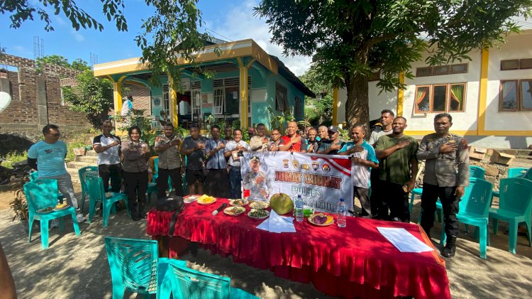 Miras salah satu Curhatan Warga kepada Kapolres Flotim saat Giat Jumat Curhat di desa Mokantarak - Larantuka.