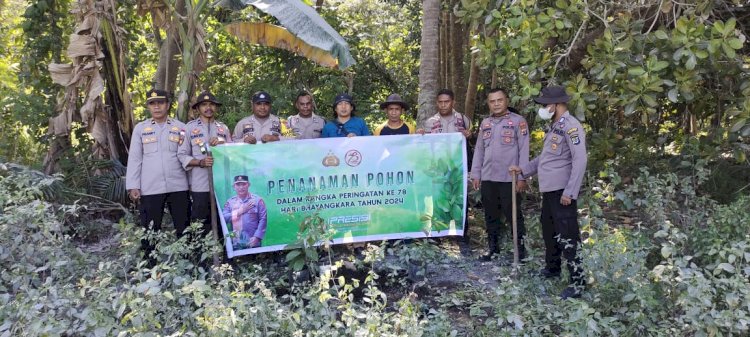 Polsek Wulanggitang Polres Flotim laksanakan Kegiatan Penanaman Pohon dan Ketahanan Pangan dalam rangka Peringatan ke - 78 Hari Bhayangkara Tahun 2024.