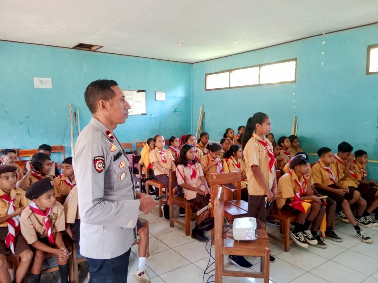 Cegah Sejak Dini Kenakalan Remaja, Kapolsek Adobar Berikan Penyuluhan kepada Siswa SMPS Panca Karya Lite.