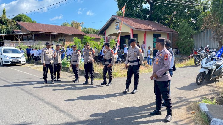 Hari Pertama Pengamanan Pendaftaran Paslon Di Kantor KPU Kabupaten Flotim Berjalan Aman Kondusif.