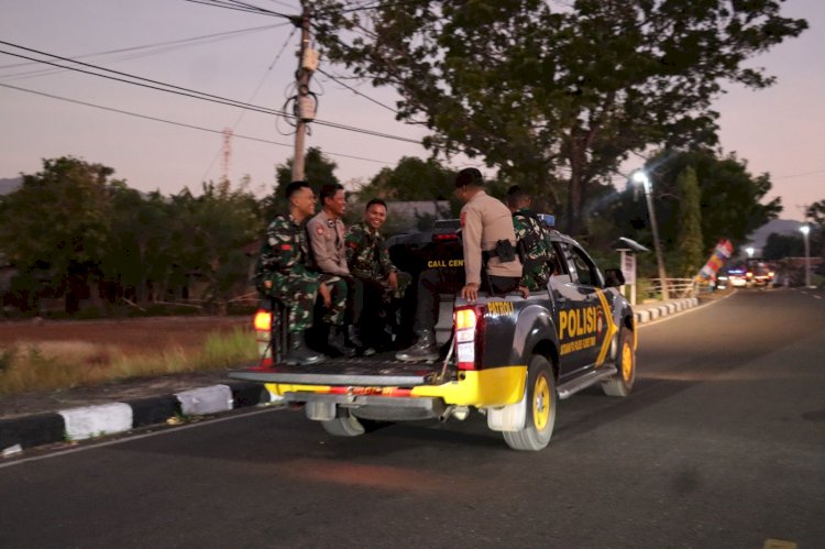 Sinegritas TNI POLRI Laksanakan Patroli Cipta  Kondisi Jelang Pilkada Flotim 2024